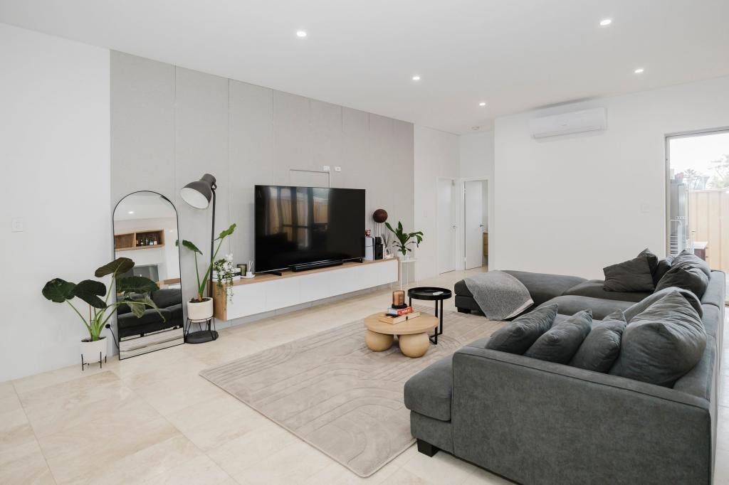 18A JAEGER SQ, BALLAJURA, WA 6066