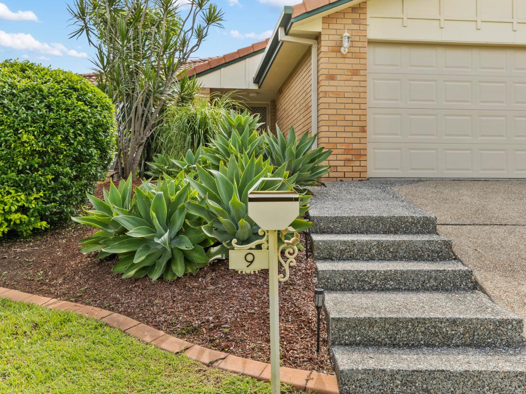 9 Turnberry Cl, Oxley, QLD 4075