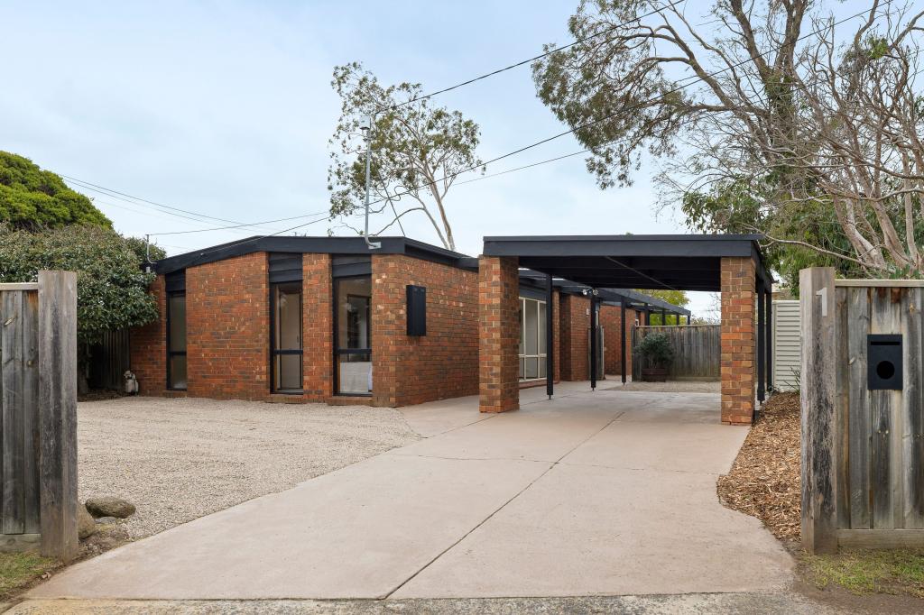 1 Oakhurst Ct, Frankston, VIC 3199