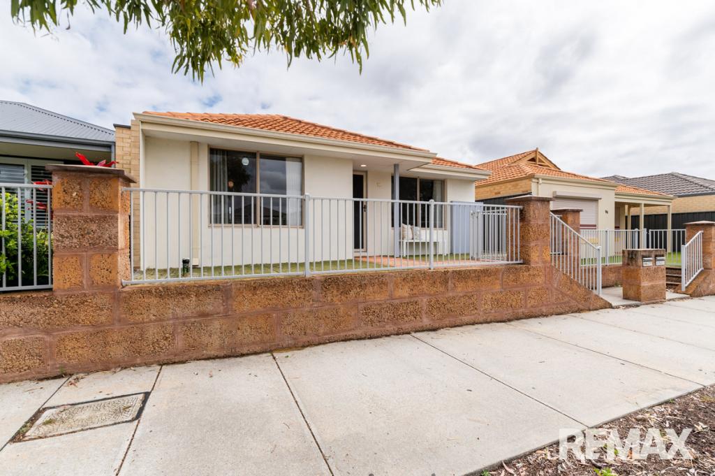 98 JOSEPH BANKS BVD, BANKSIA GROVE, WA 6031