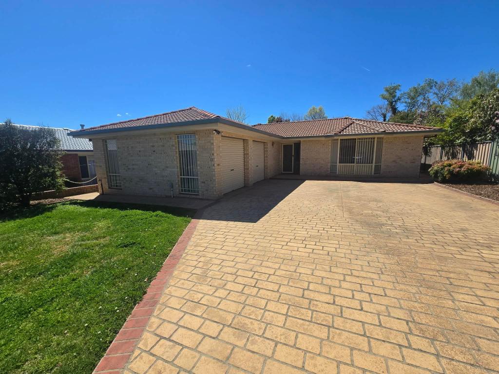 11 Holly Pl, Orange, NSW 2800