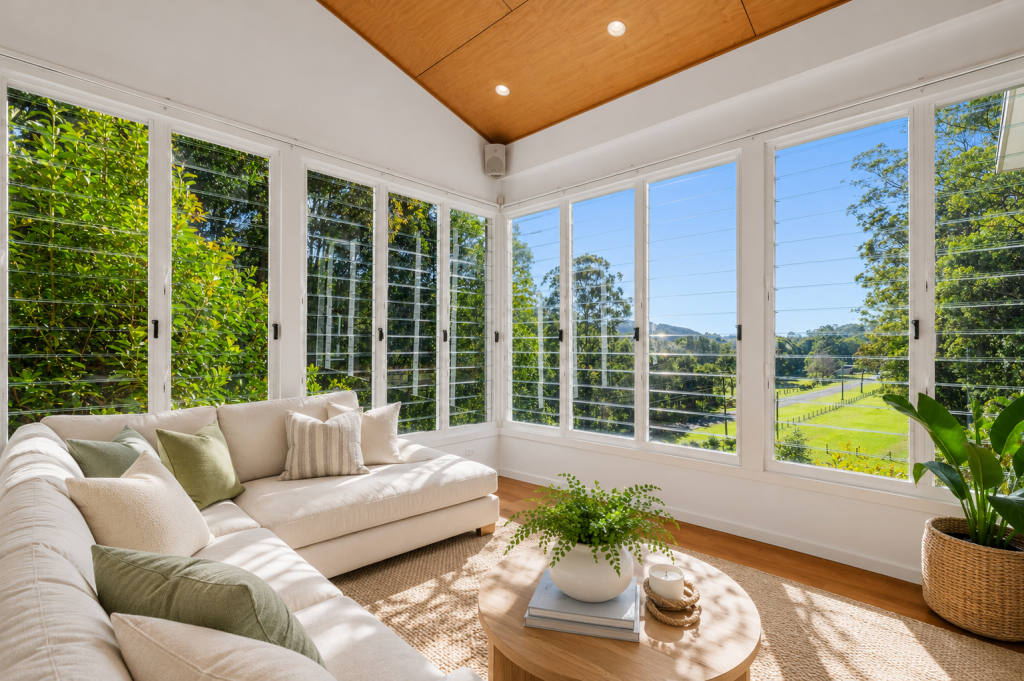 1049 Tallebudgera Creek Rd, Tallebudgera Valley, QLD 4228