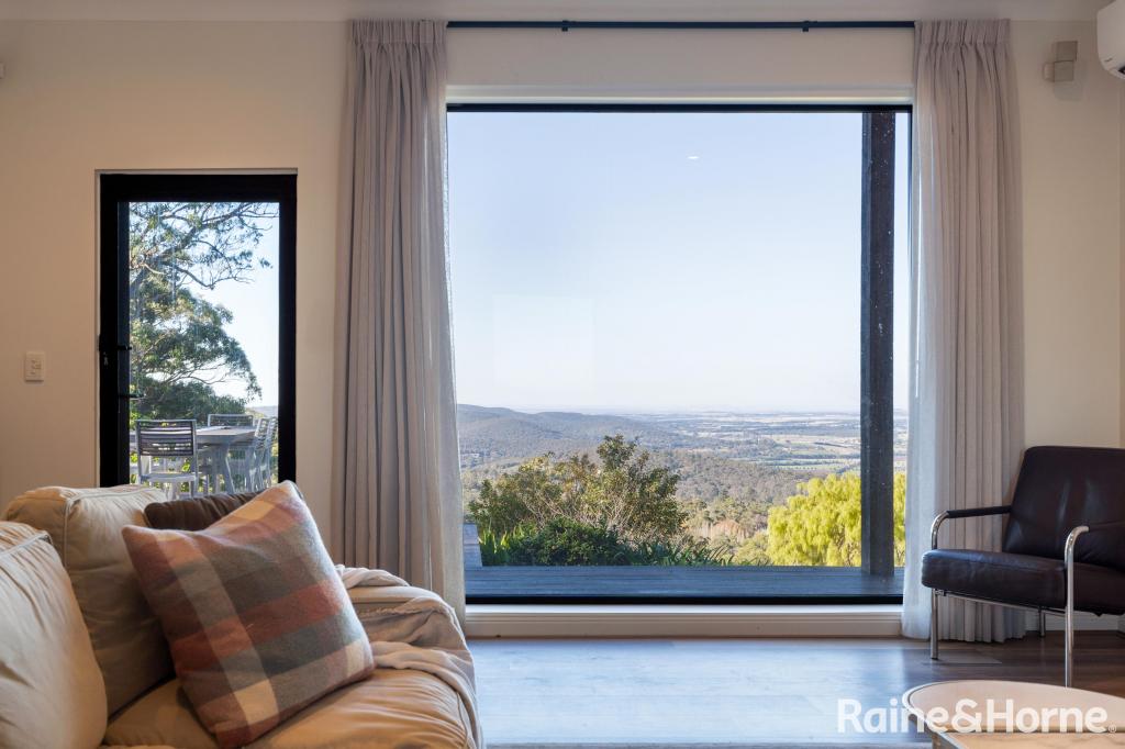 9 Green Ave, Mount Macedon, VIC 3441