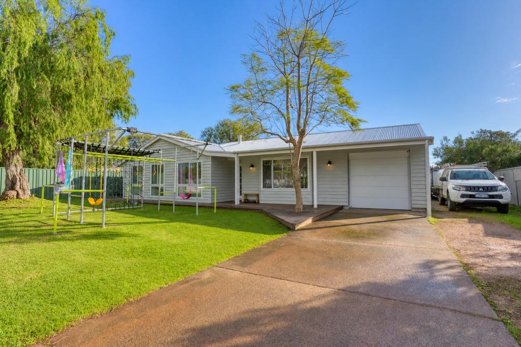 21 Caves Rd, Abbey, WA 6280