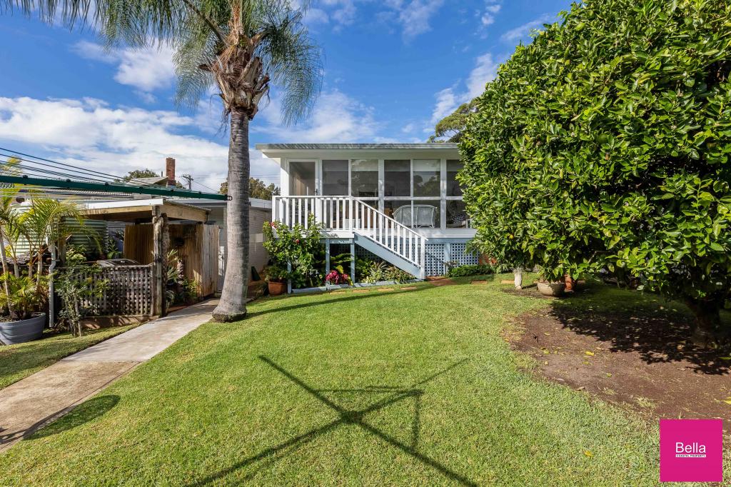 15 Jacaranda Ave, Bendalong, NSW 2539