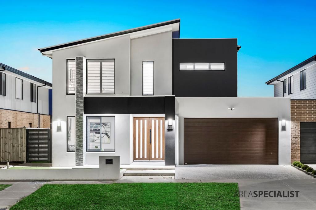 13 Laker Bvd, Clyde North, VIC 3978