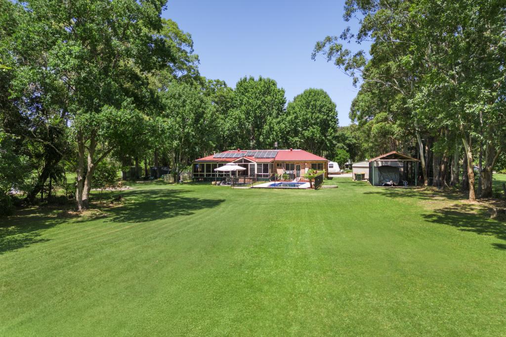 10 Pony Ct, Moonee Beach, NSW 2450