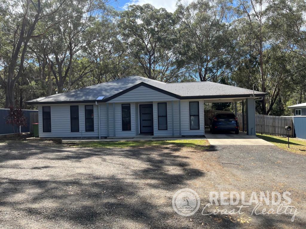 32 TODMAN ST, RUSSELL ISLAND, QLD 4184