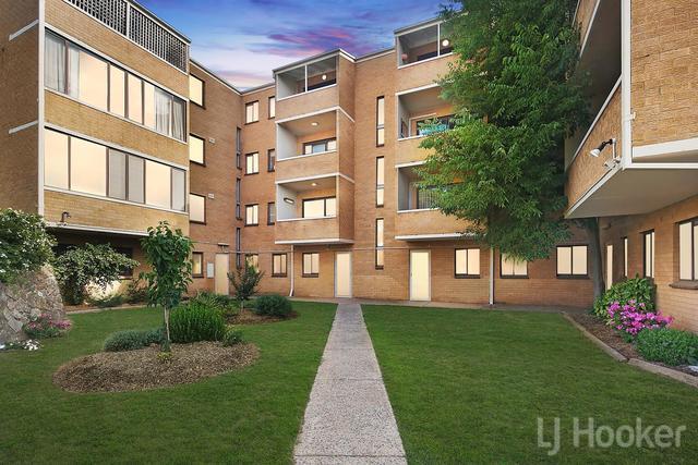 18/83 Derrima Rd, Queanbeyan, NSW 2620