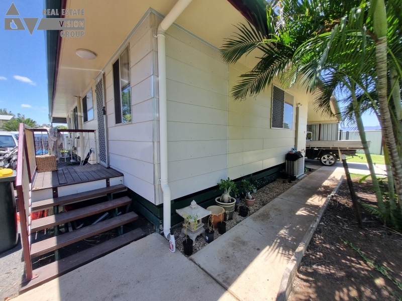 14 YEATES AVE, BLACKWATER, QLD 4717