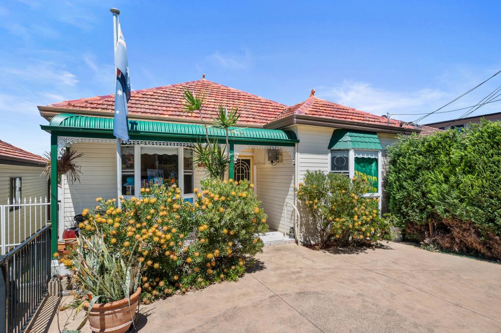 120 SUTHERLAND RD, JANNALI, NSW 2226