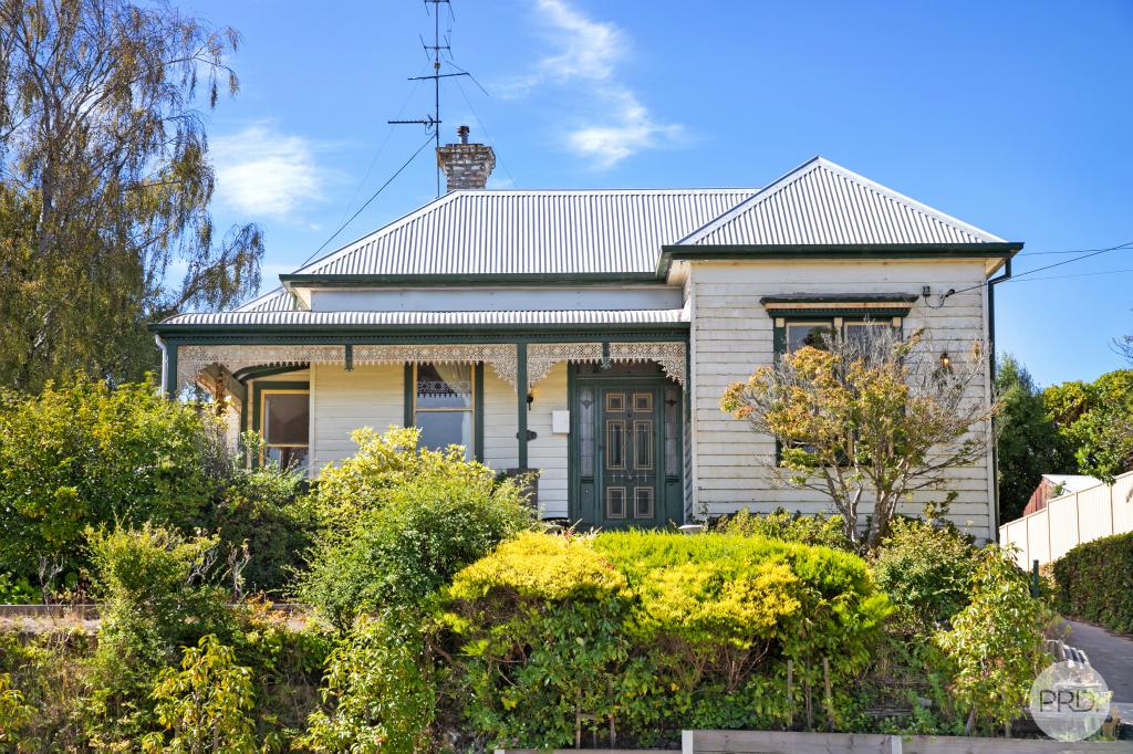 104 Howard St, Soldiers Hill, VIC 3350