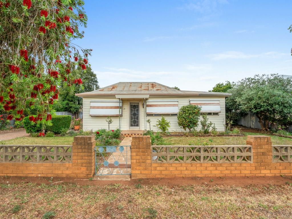 21 Hebden St, Yoogali, NSW 2680