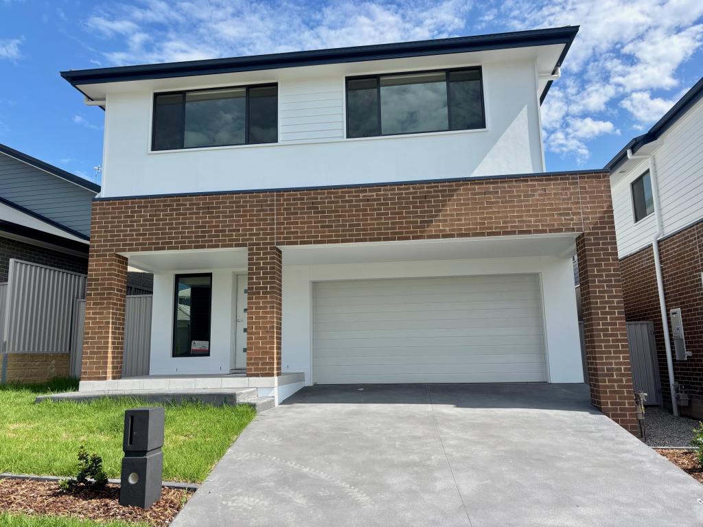 15 Bagnall St, Gregory Hills, NSW 2557