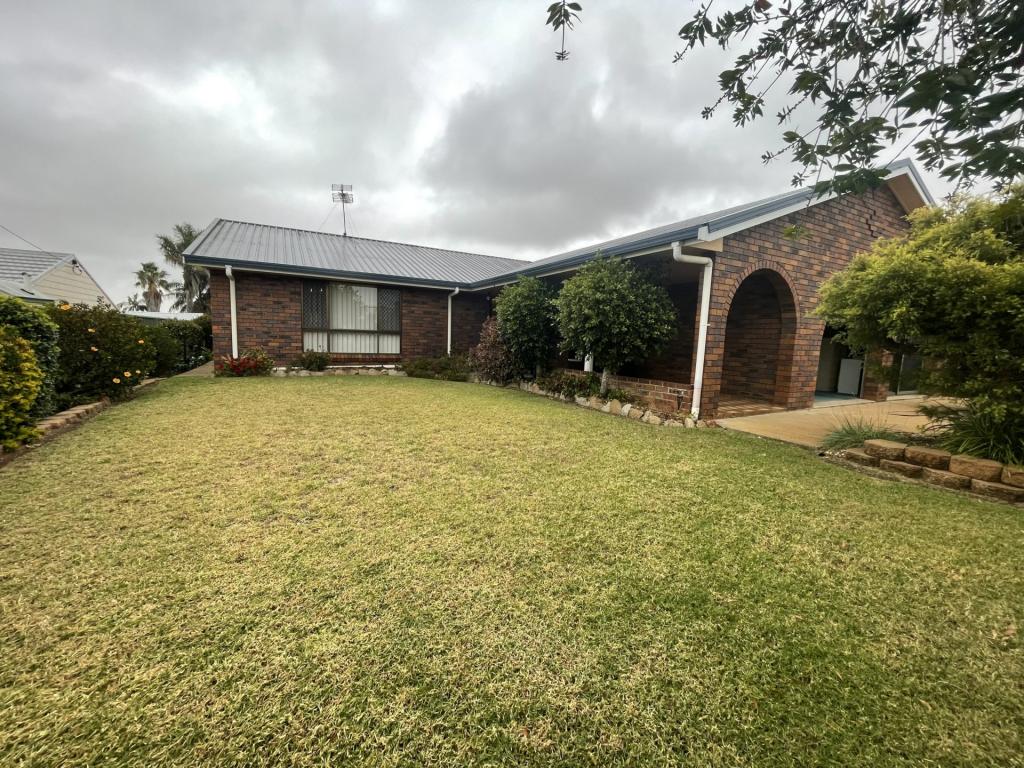 5 Buckingham St, Kingaroy, QLD 4610