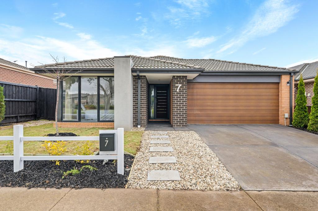 7 GREENSIDE WAY, MERNDA, VIC 3754