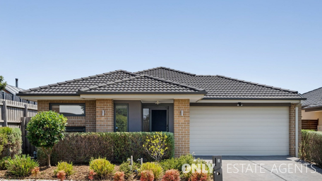 3 Amburla Dr, Cranbourne North, VIC 3977