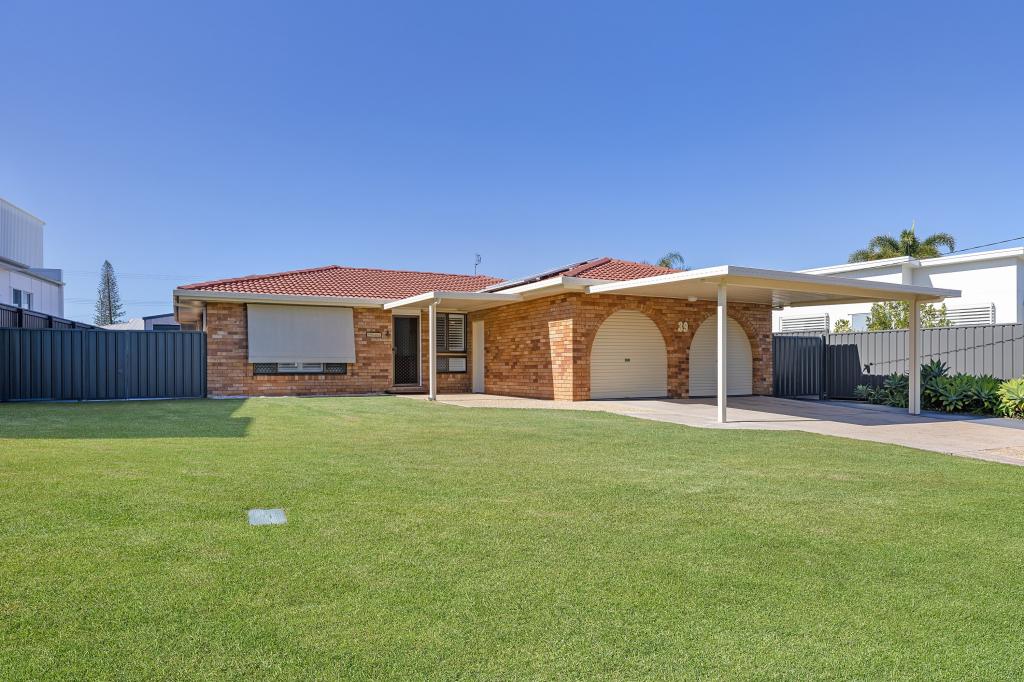 39 Oomoo St, Buddina, QLD 4575