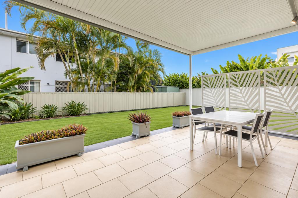 57 Townson Ave, Palm Beach, QLD 4221