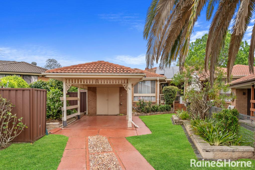 39 Fuchsia Cres, Macquarie Fields, NSW 2564