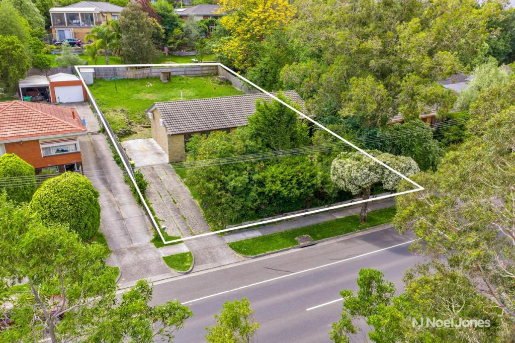 216 Manchester Rd, Mooroolbark, VIC 3138