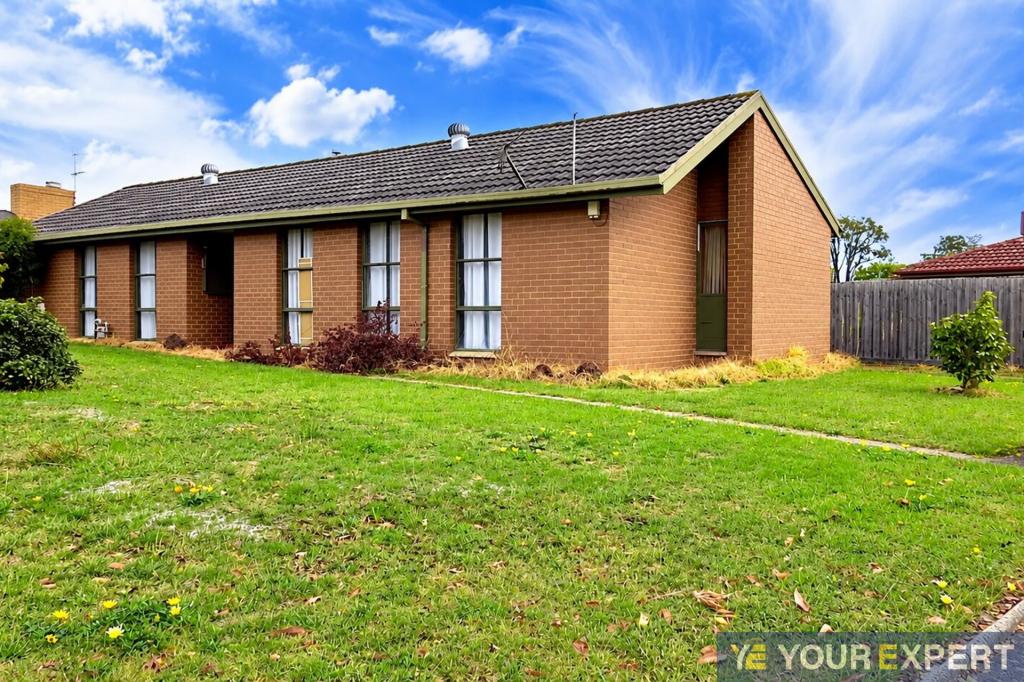 13 Valepark Cres, Cranbourne, VIC 3977