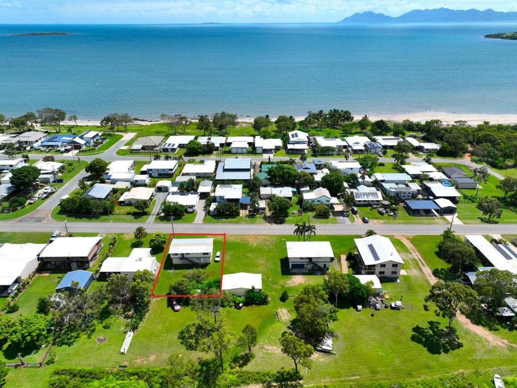 37 Pitcairn Ave, Bowen, QLD 4805