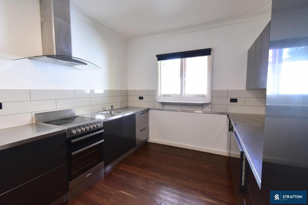 30 Gosnells Rd W, Maddington, WA 6109