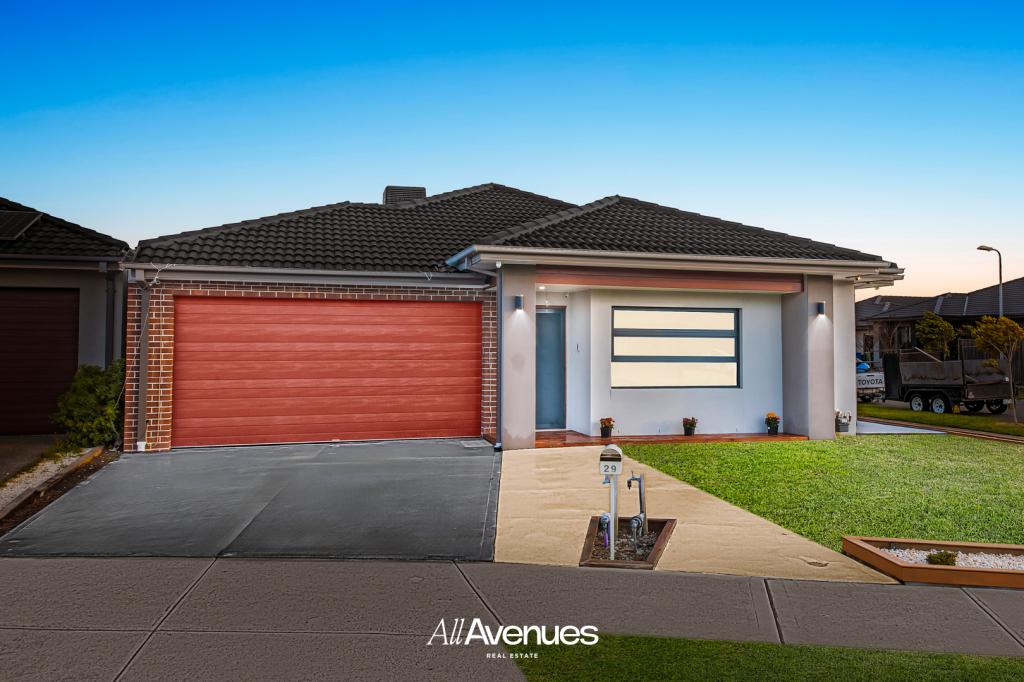 29 Ezra St, Cranbourne East, VIC 3977