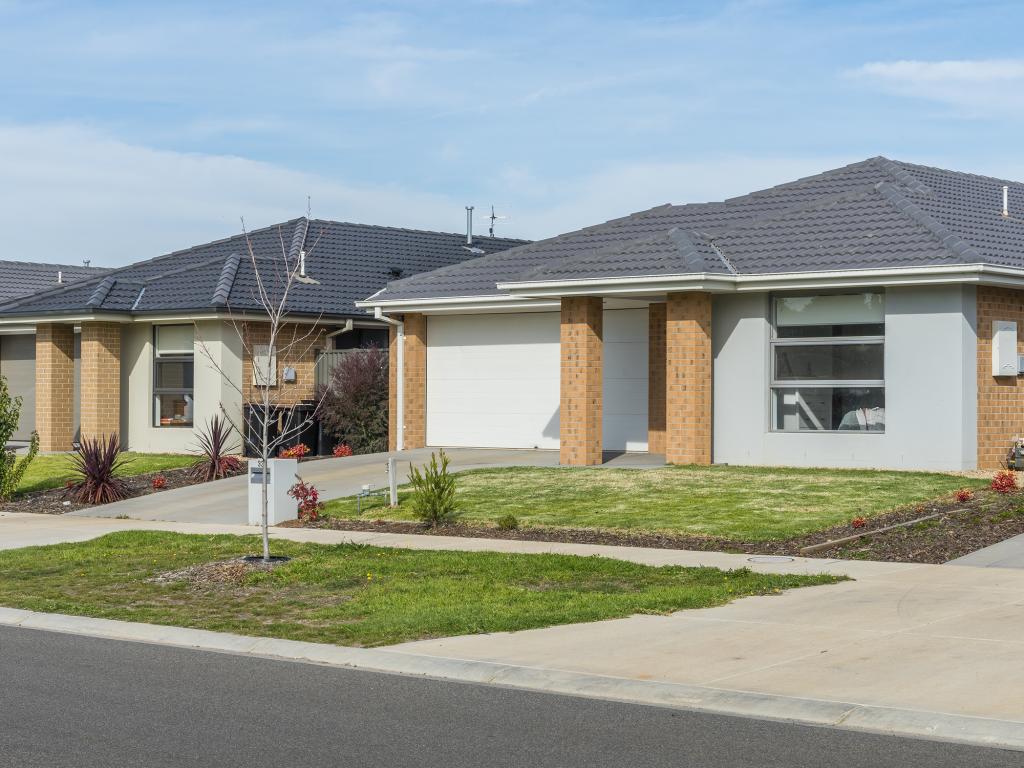 33 Barrett St, Lancefield, VIC 3435