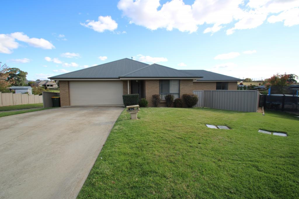 4 Callistemon Pl, Orange, NSW 2800