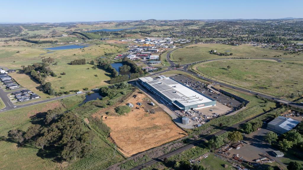 247 Leeds Pde, Orange, NSW 2800