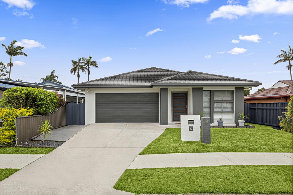 14 Eighth Ave, Sawtell, NSW 2452
