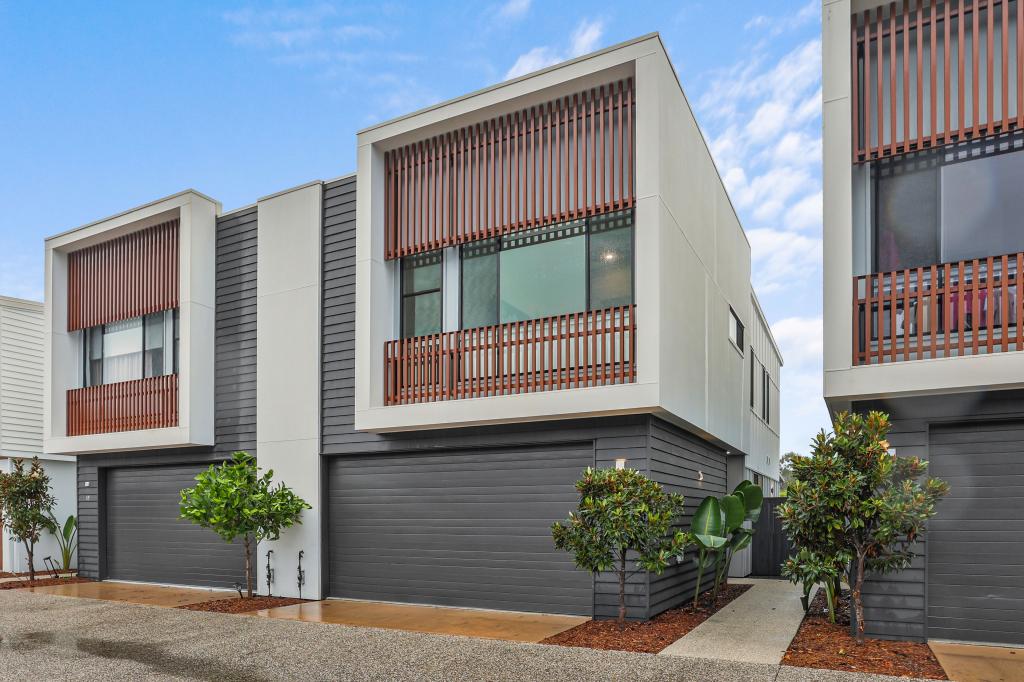 14/8 Ben Dalley Dr, Helensvale, QLD 4212
