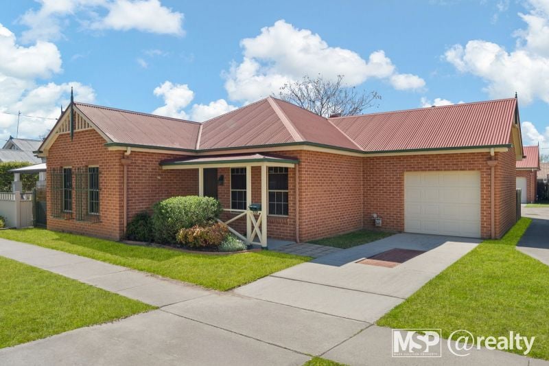 178 Bentinck St, Bathurst, NSW 2795