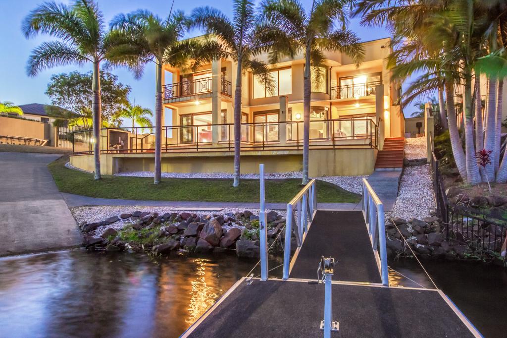 34 Clear Water Bay Ave, Clear Island Waters, QLD 4226