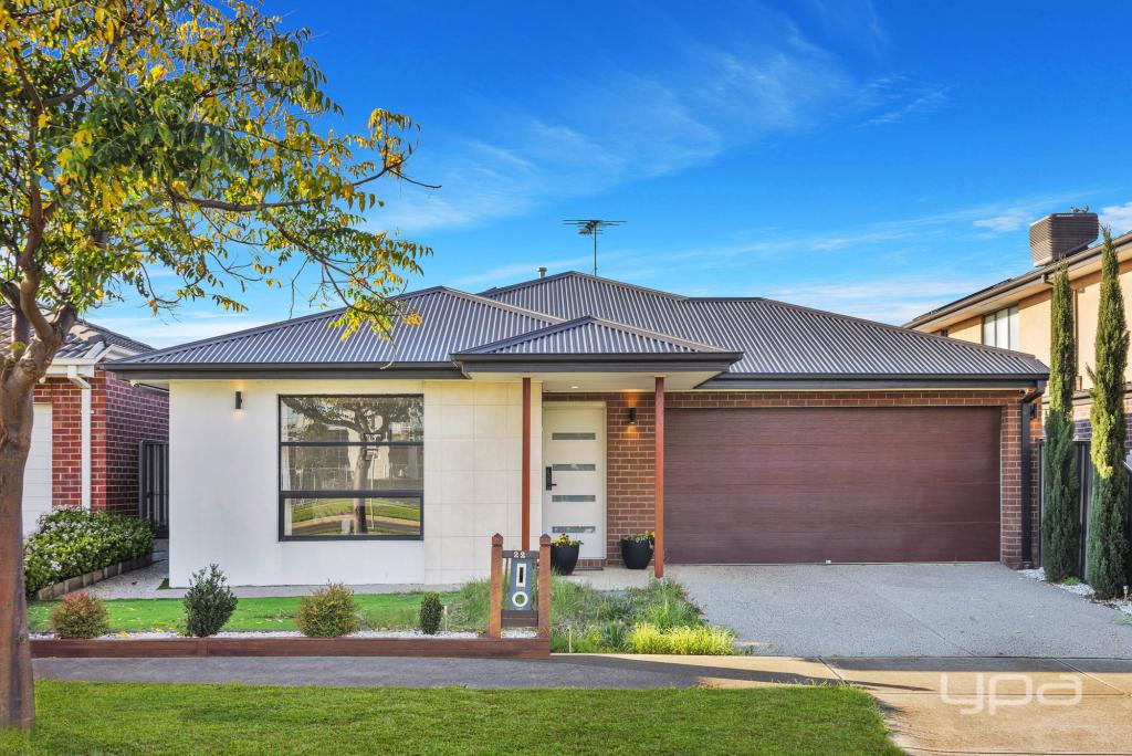 22 HILLCREST PDE, TARNEIT, VIC 3029