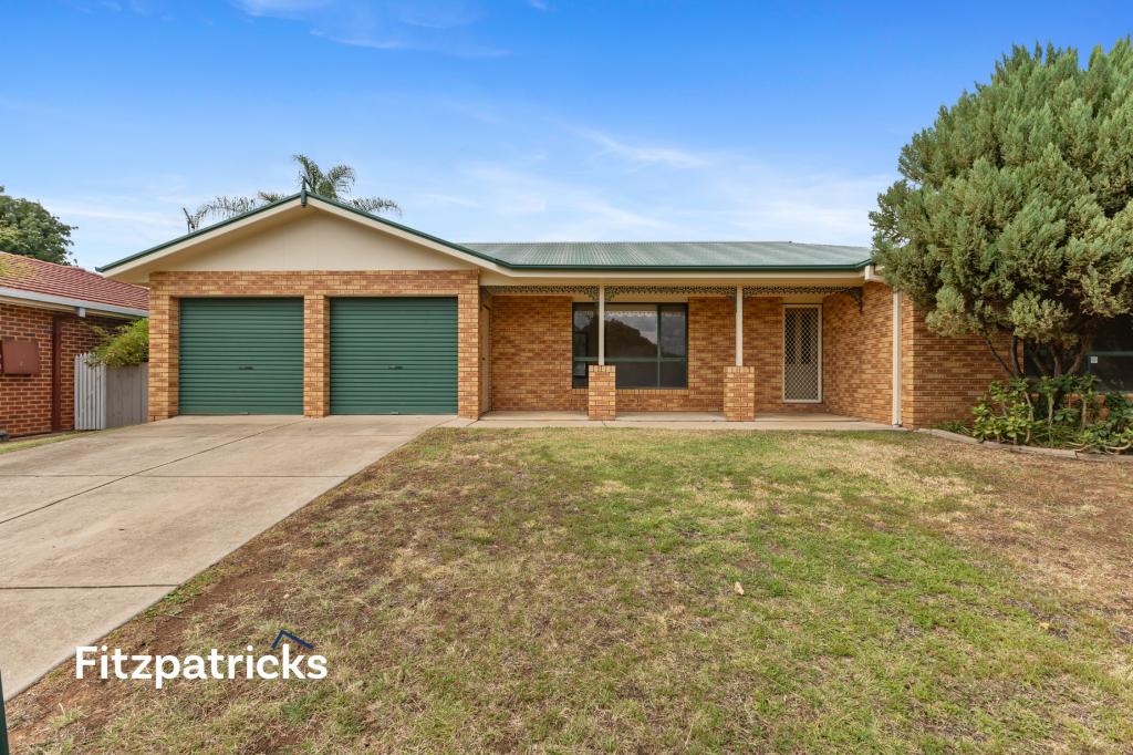 75 Grevillea Cres, Lake Albert, NSW 2650