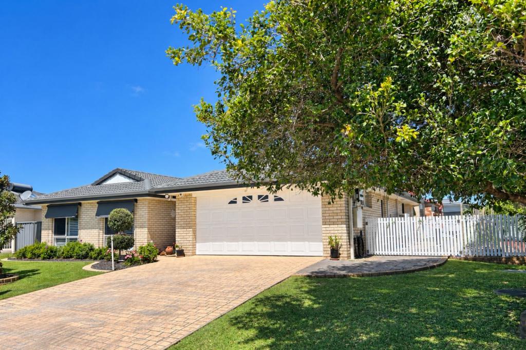 2 Marina Pl, West Ballina, NSW 2478