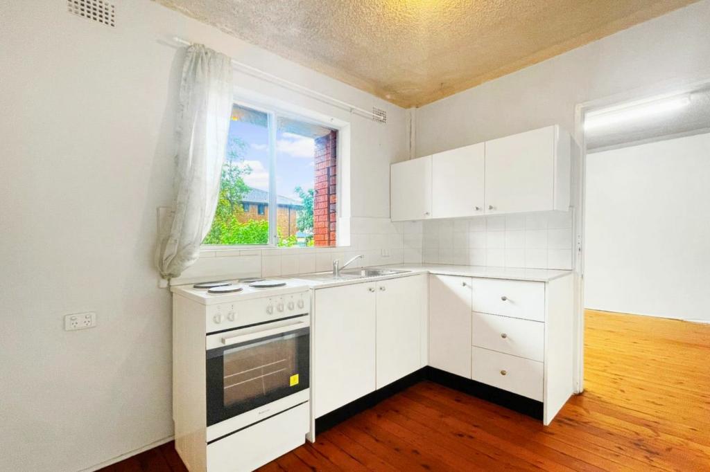 APARTMENT 1/104 ROSSMORE AVE, PUNCHBOWL, NSW 2196
