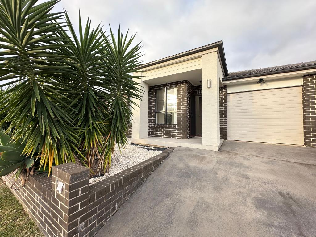 7 Cocherelle St, Austral, NSW 2179