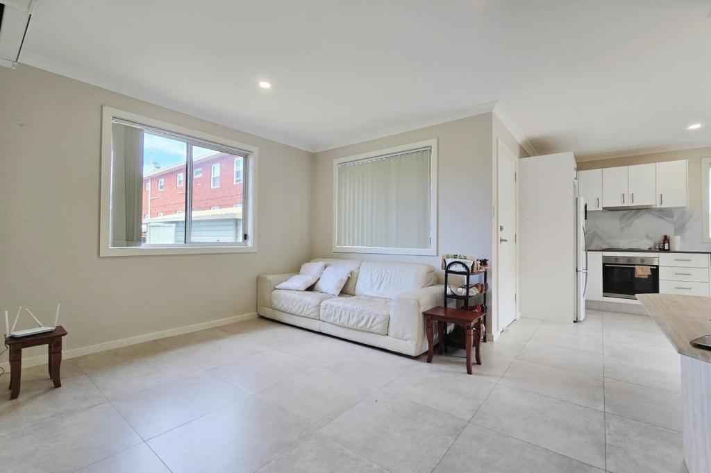 7 Bonds Rd, Riverwood, NSW 2210