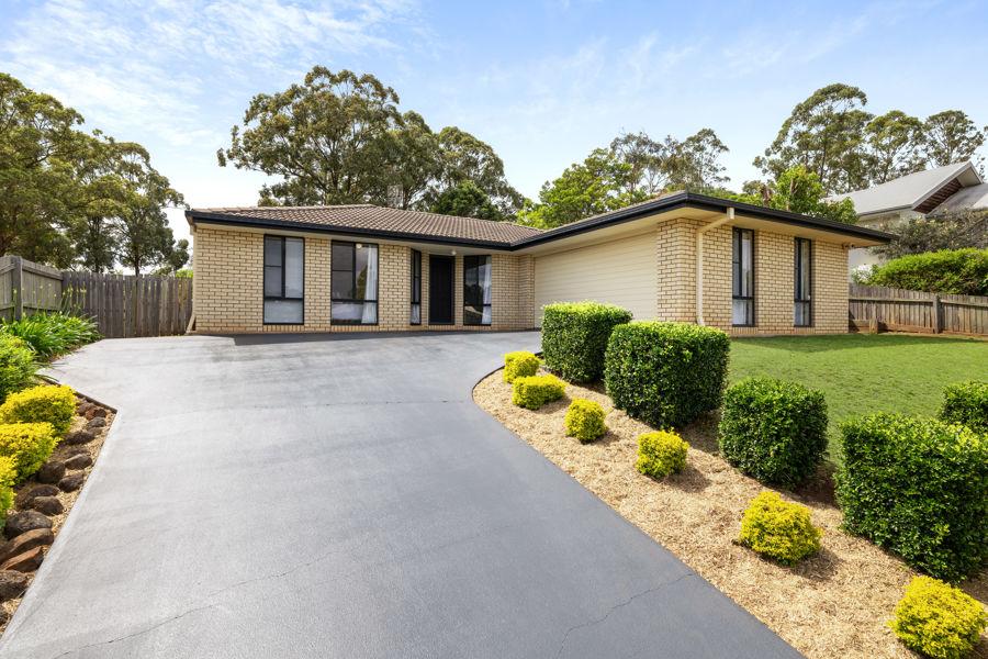 24 Willowburn Dr, Rockville, QLD 4350