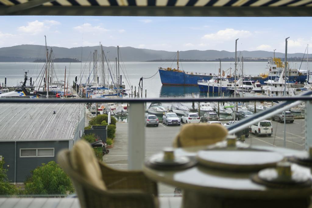 128 Flinders St, Beauty Point, TAS 7270