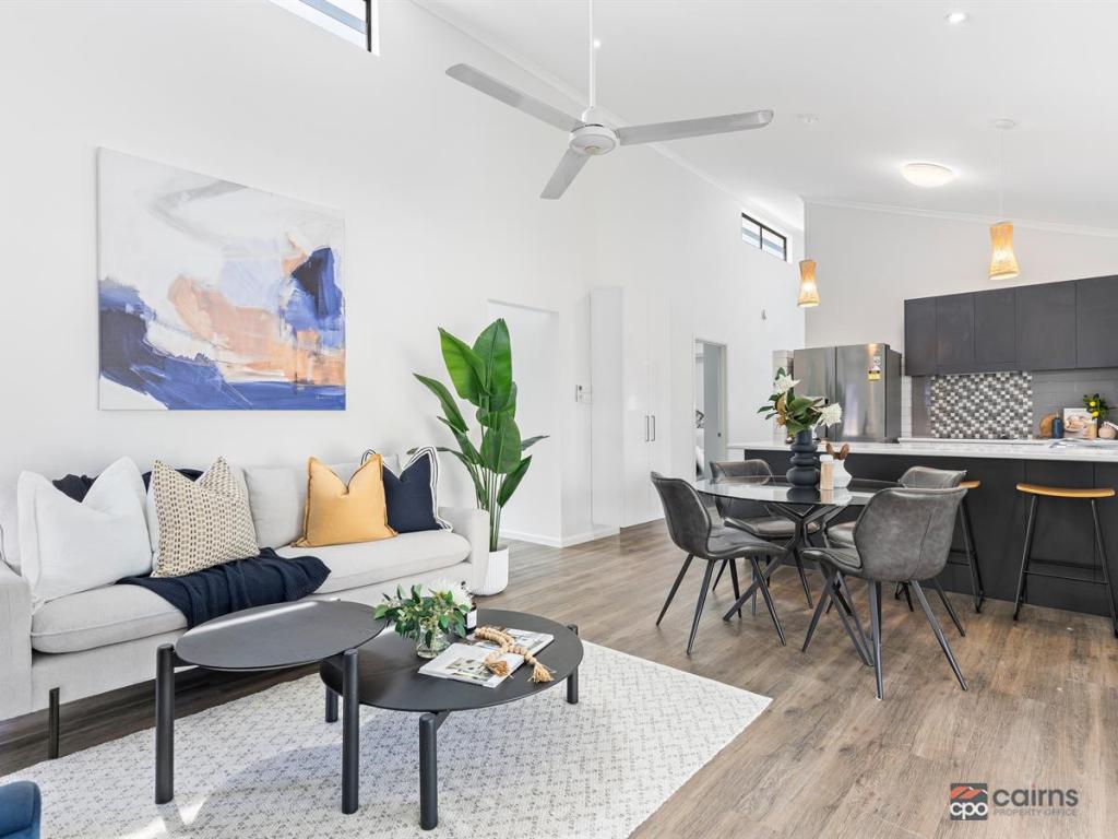 10 VELMA CL, WOREE, QLD 4868