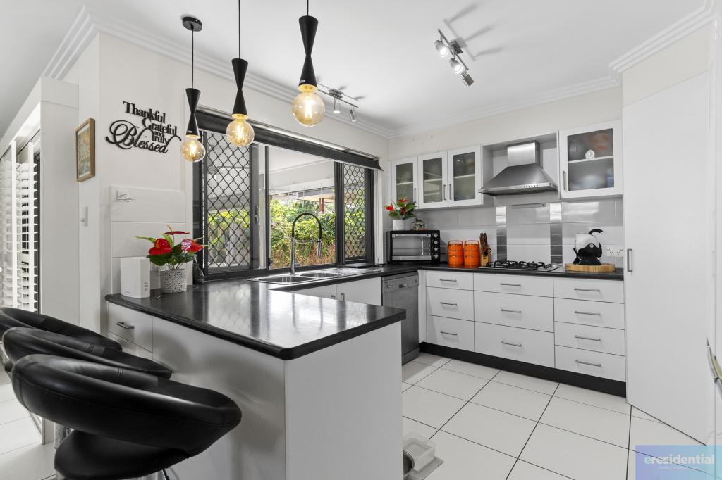 10 Wallaman Cl, Waterford, QLD 4133