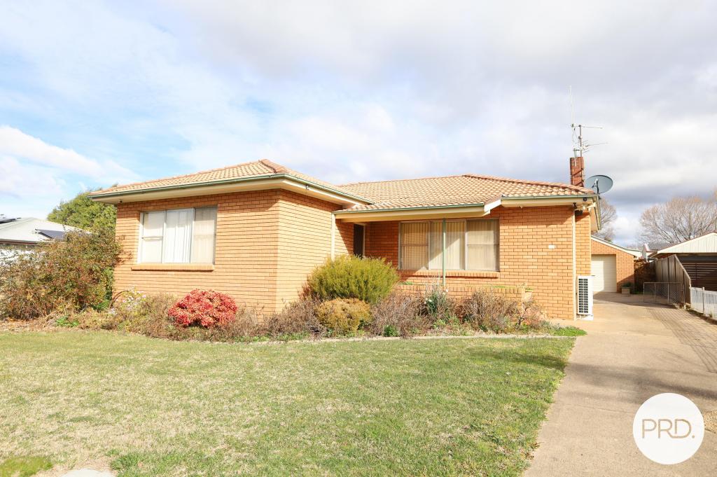 220 Dalton St, Orange, NSW 2800