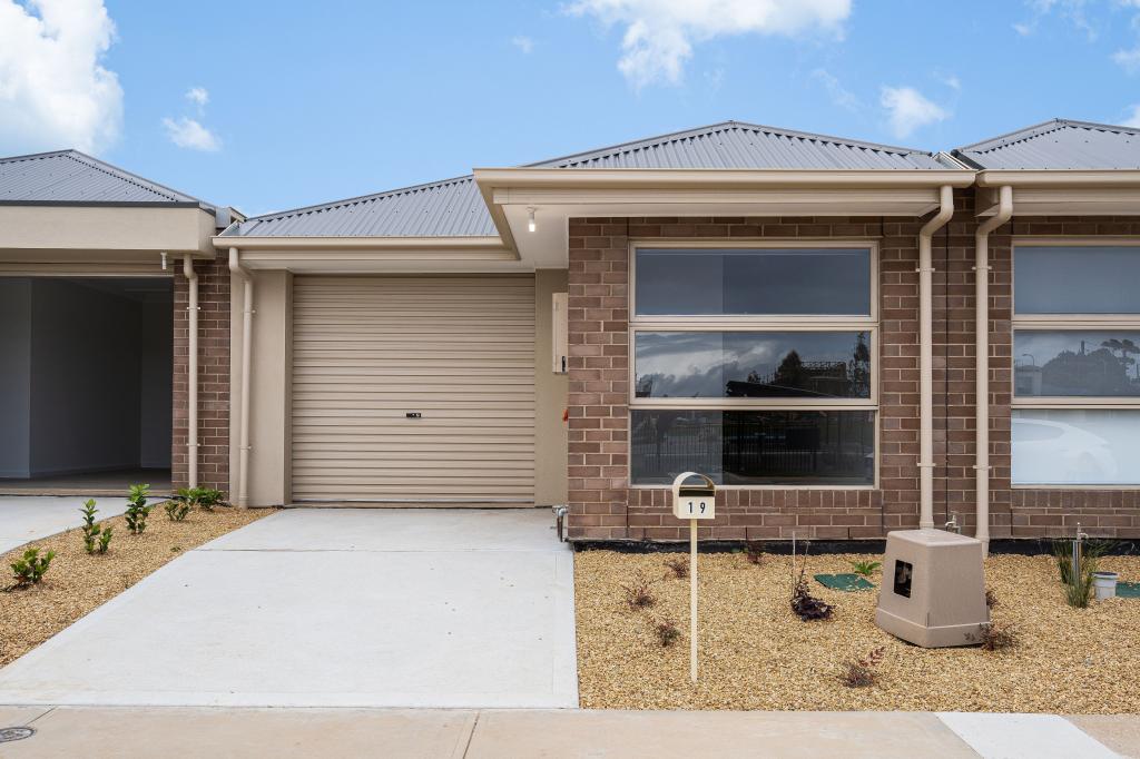 19 Victoria Way, Mansfield Park, SA 5012