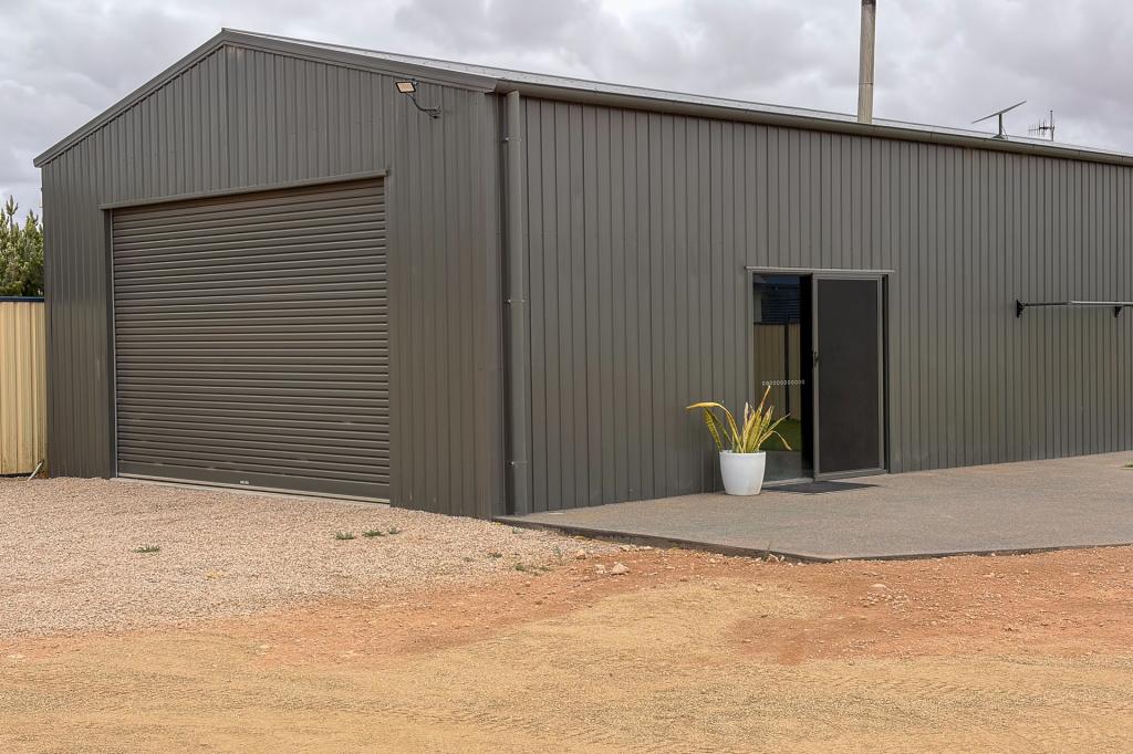 18 Kimba Rd, Cowell, SA 5602