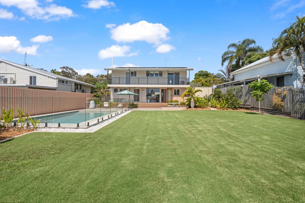 4 Partridge Cl, Torquay, QLD 4655
